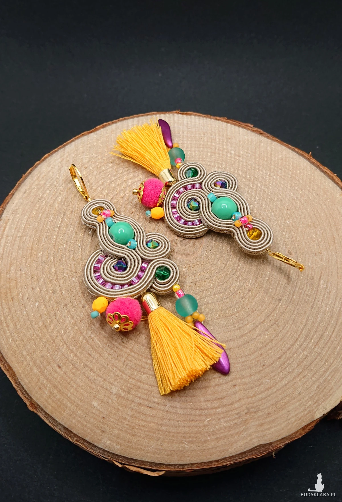 BEŻOWO-KOLOROWE KOLCZYKI SUTASZ W STYLU BOHO 10